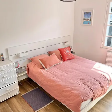 Maison Cote Bassin Guest house