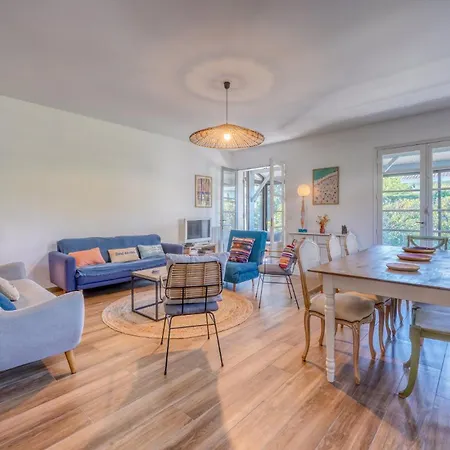 Maison Côté Bassin Pensión 4*